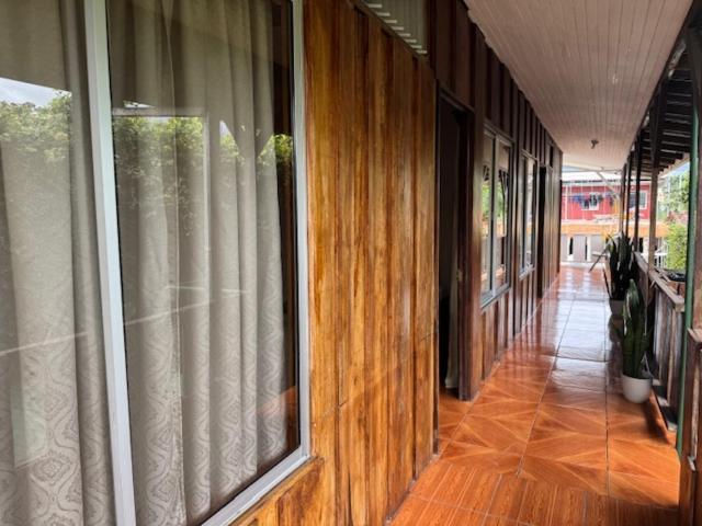 Auberge de jeunesse Alpha Arenal à La Fortuna Extérieur photo